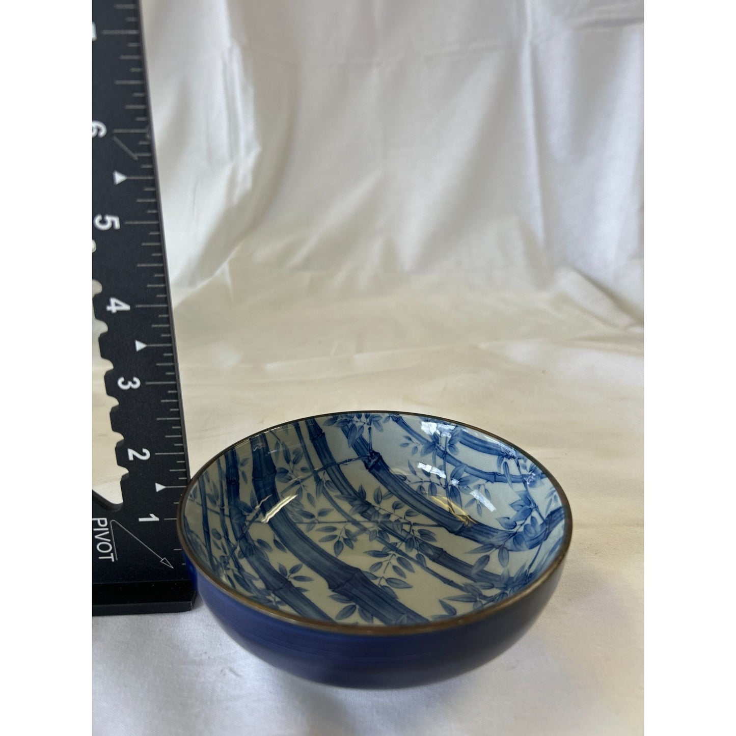 Blue & White Ceramic Bowl With Bamboo Design 6" Diameter