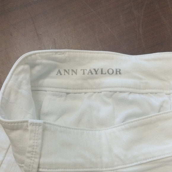 Ann Taylor White Skinny Jeans with Textured Fabric