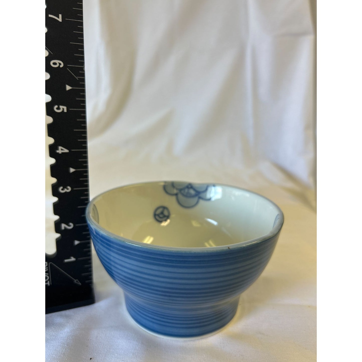 Blue & White Porcelain Bowl With Floral Design