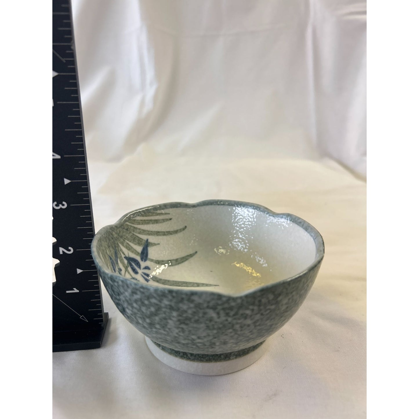Hand-Painted Porcelain Rice Bowl With Bamboo Design 4.5" Diameter Scalloped Edge Asian-Inspired Design Green & White