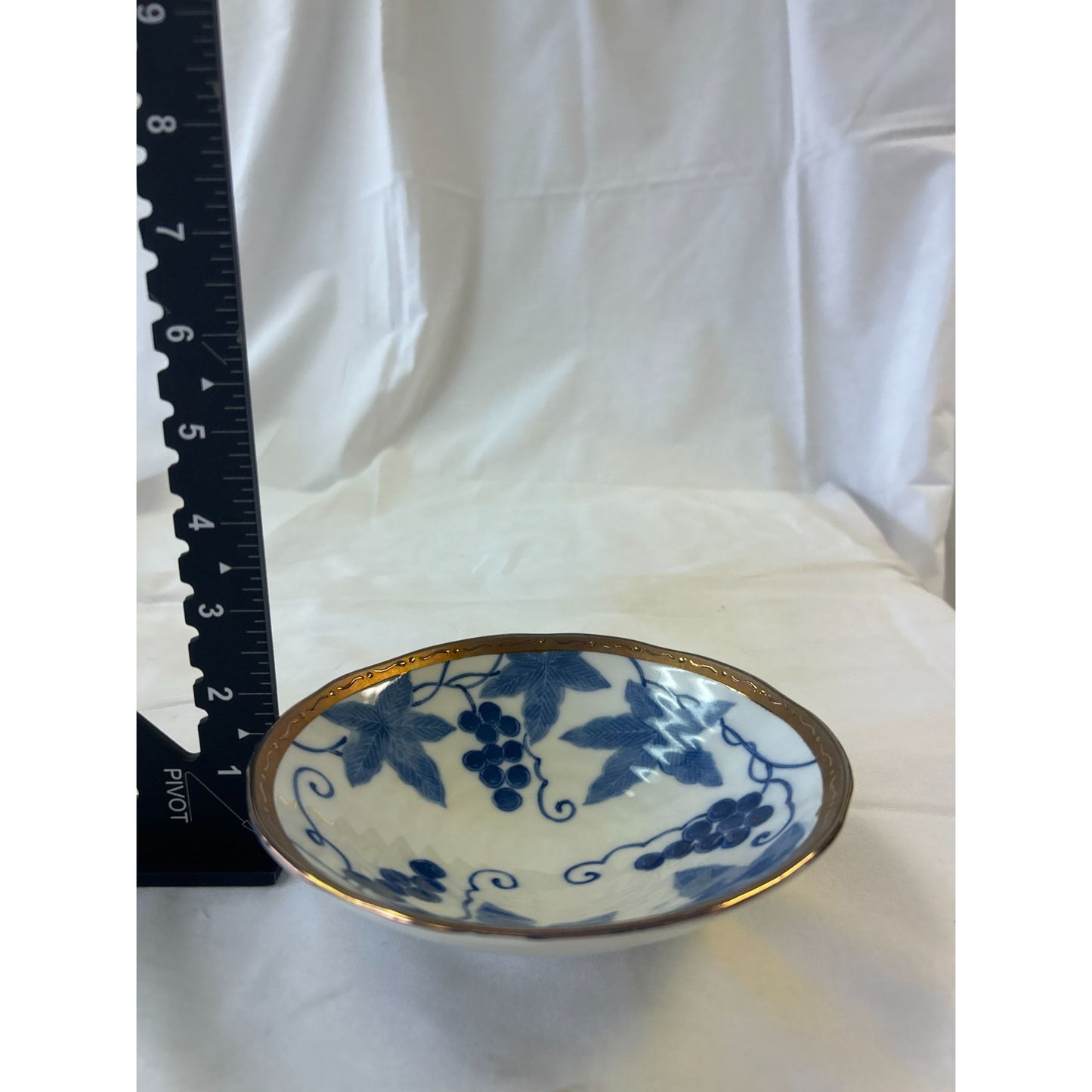 Vintage Blue & White Porcelain Bowl With Gold Rim Grapevine Design