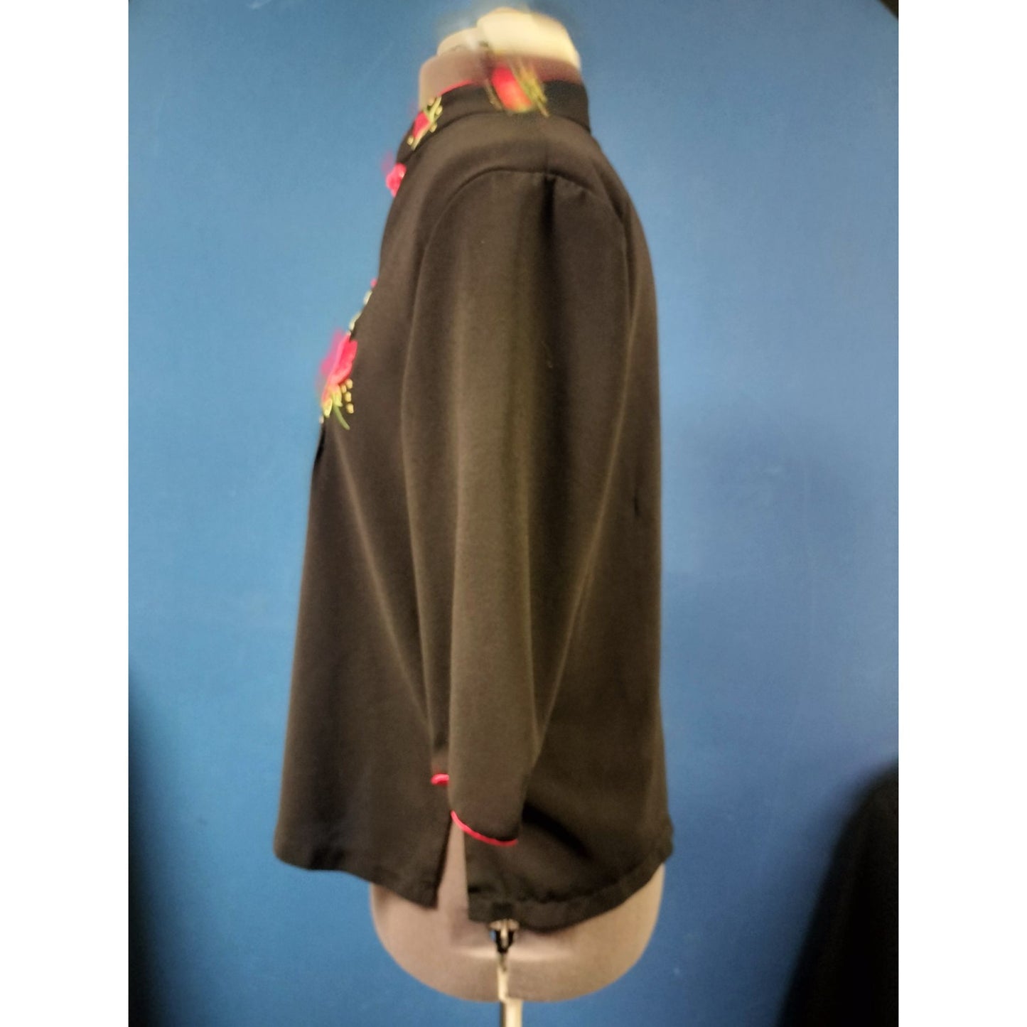 Vintage Black Mandarin Collar Jacket With Red Floral Embroidery & Frog Buttons Womens S/M