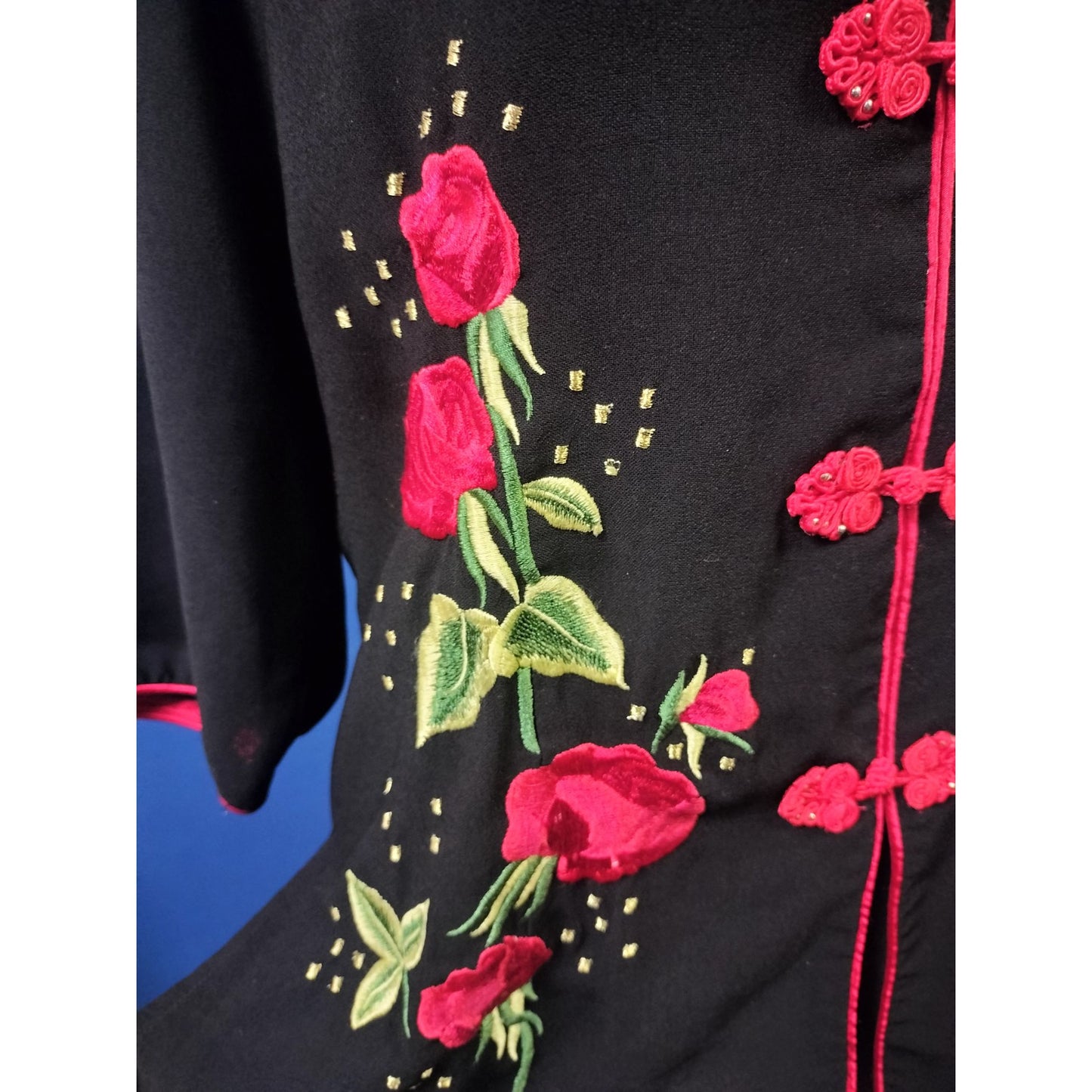 Vintage Black Mandarin Collar Jacket With Red Floral Embroidery & Frog Buttons Womens S/M