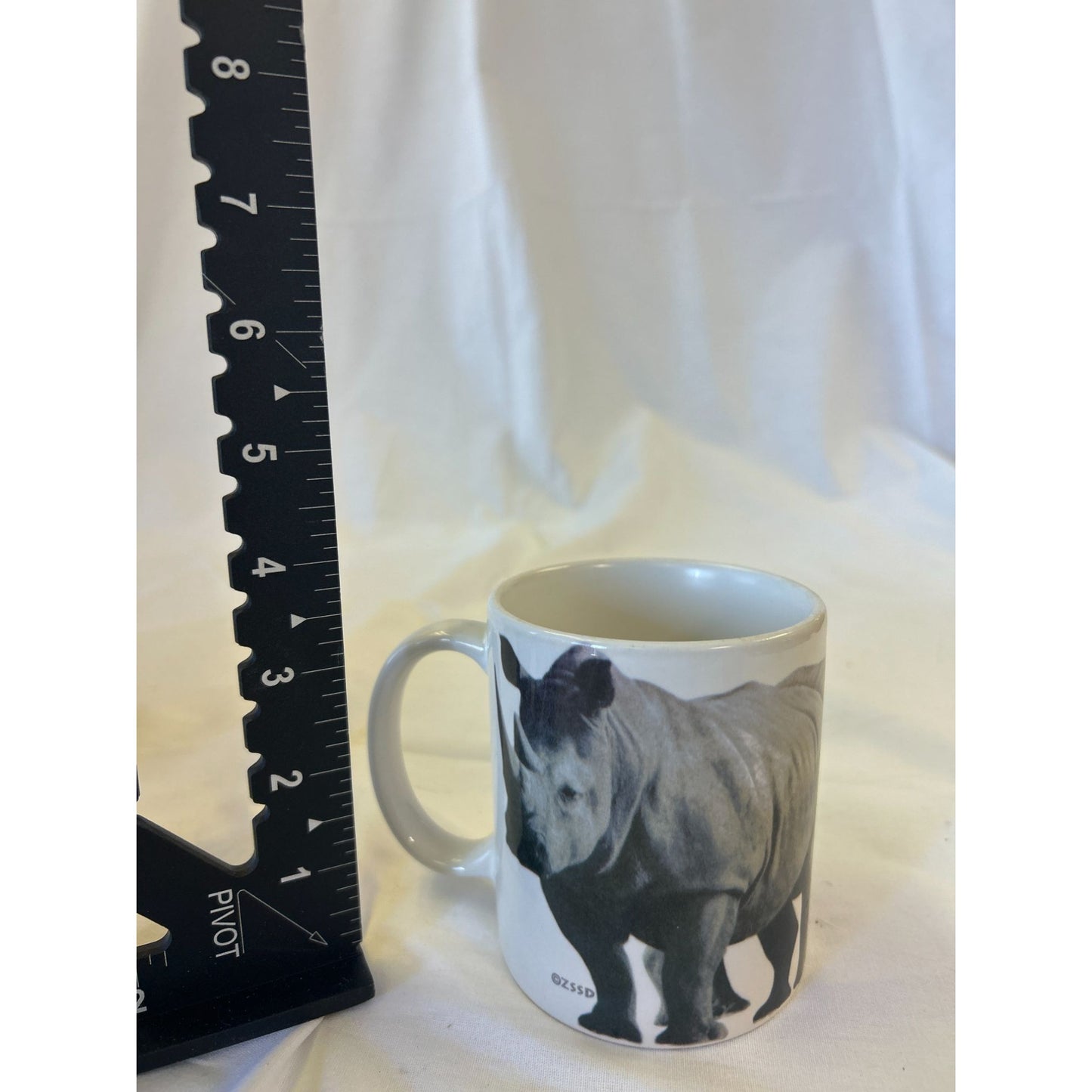 Ceramic Mug With Rhinoceros Design 10 Oz Wildlife Print ZSSD White & Gray