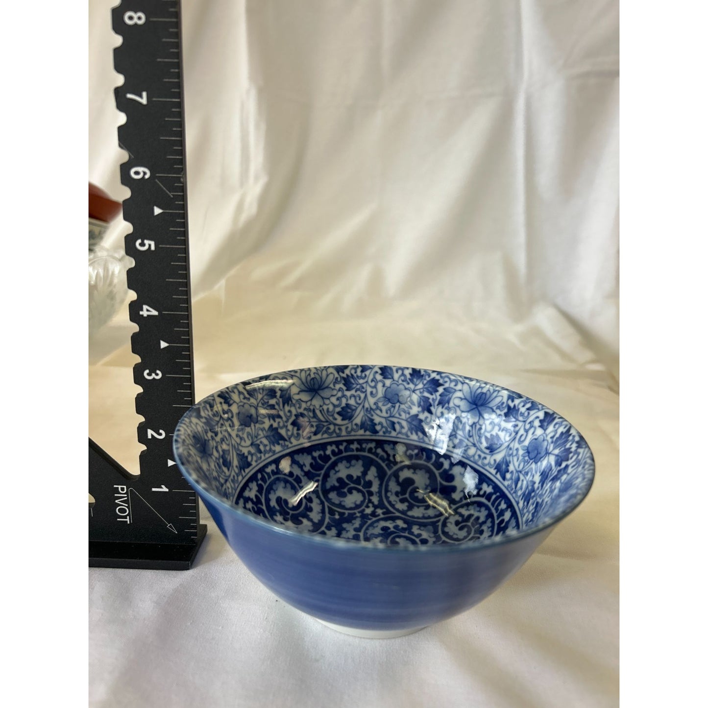 Blue & White Floral Ceramic Bowl 6" Diameter Decorative Tableware