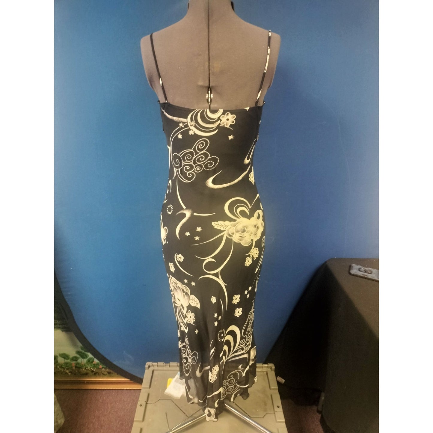 Black & White Floral Spaghetti Strap Dress By Khaki Krew Size S