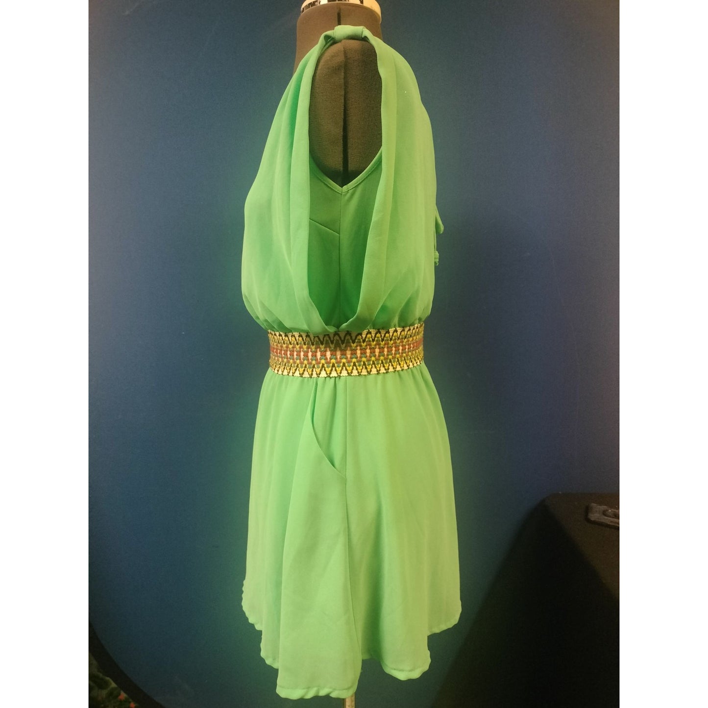 Green Sleeveless V-Neck Dress W/ Colorful Elastic Waistband & Back Tie Closure Womens Size M