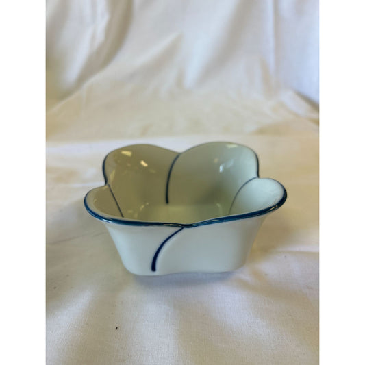 Small White Ceramic Flower-Shaped Bowl With Blue Rim & Accents