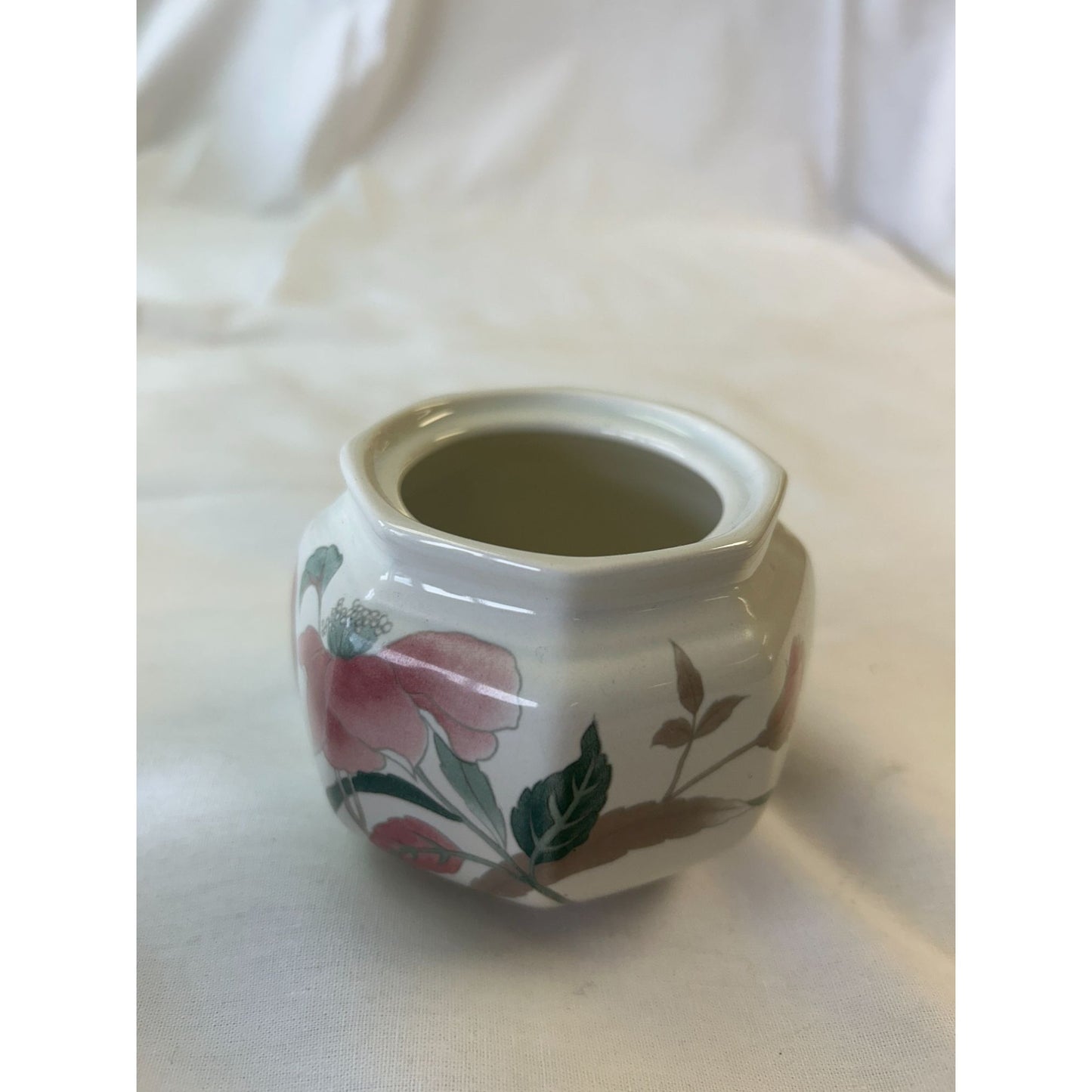 Floral Ceramic Mini Vase With Pink Flowers & Green Leaves Design