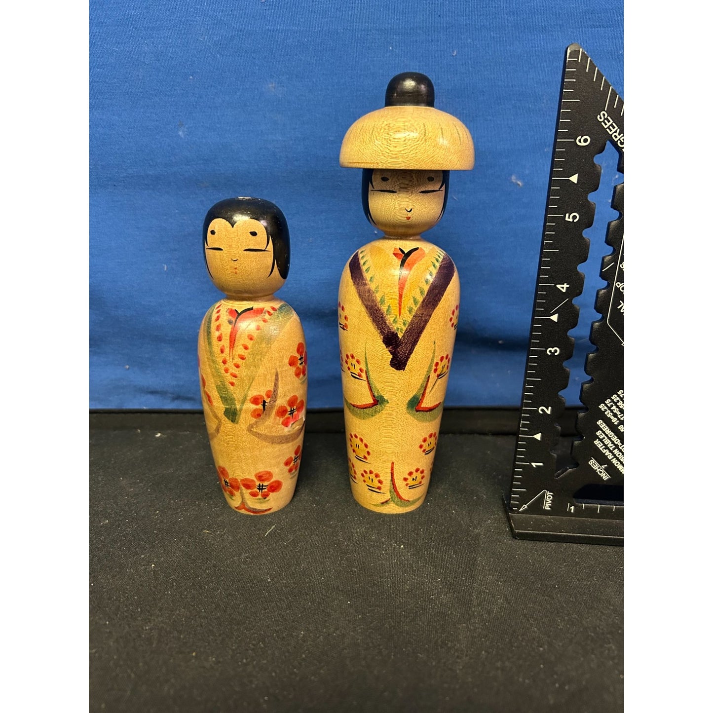 Vintage Hand-Painted Japanese Kokeshi Wooden Doll Pair - Floral Design