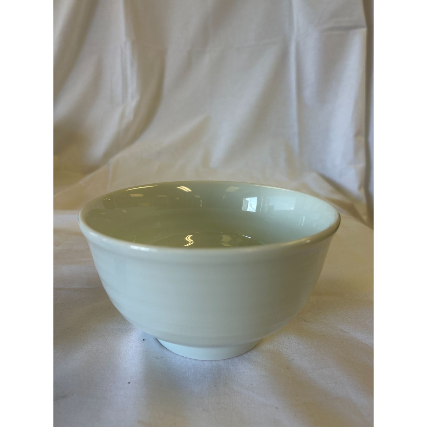 Set of Two White Porcelain Cereal/Soup Bowl 5" Diameter Minimalist Design Durable Glossy Finish