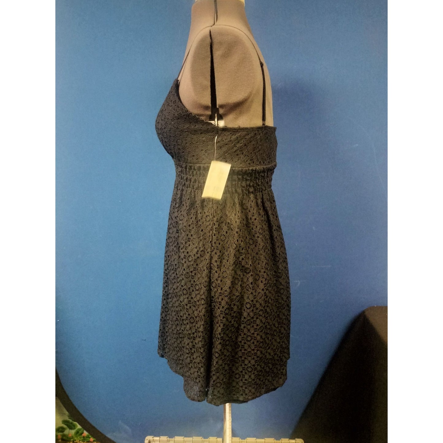 Black Lace Sleeveless Dress With Adjustable Straps & Smocked Waist By Mystil Size M