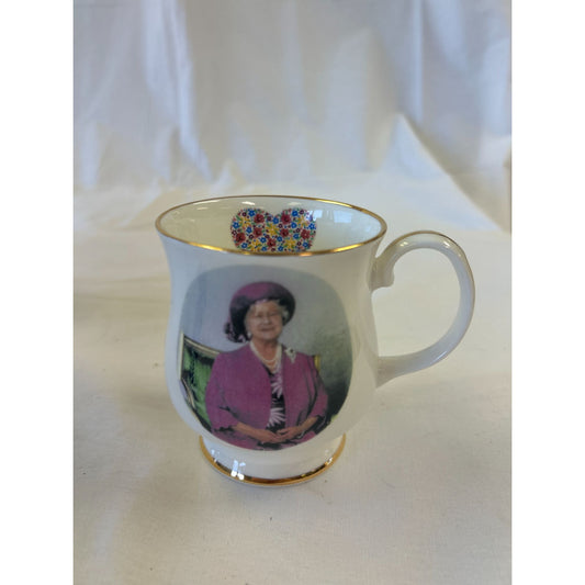 Queen Elizabeth/Queen Mother Commemorative Birthday Ceramic Mug With Gold Rim & Floral Bow Accent