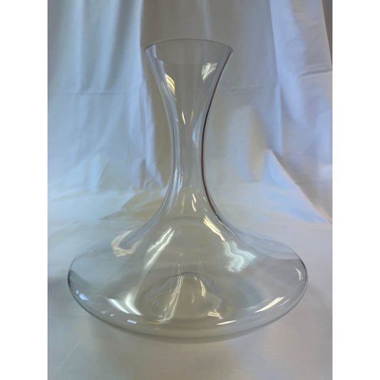 Elegant Clear Glass Wine Decanter With Wide Base & Narrow Neck