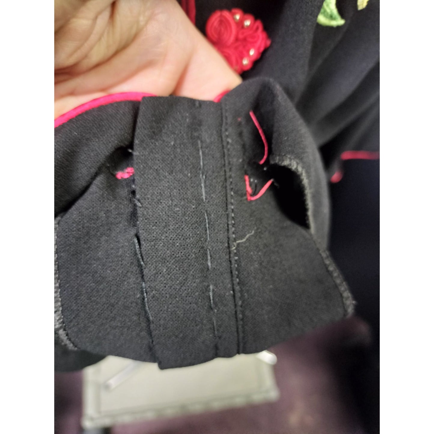 Vintage Black Mandarin Collar Jacket With Red Floral Embroidery & Frog Buttons Womens S/M