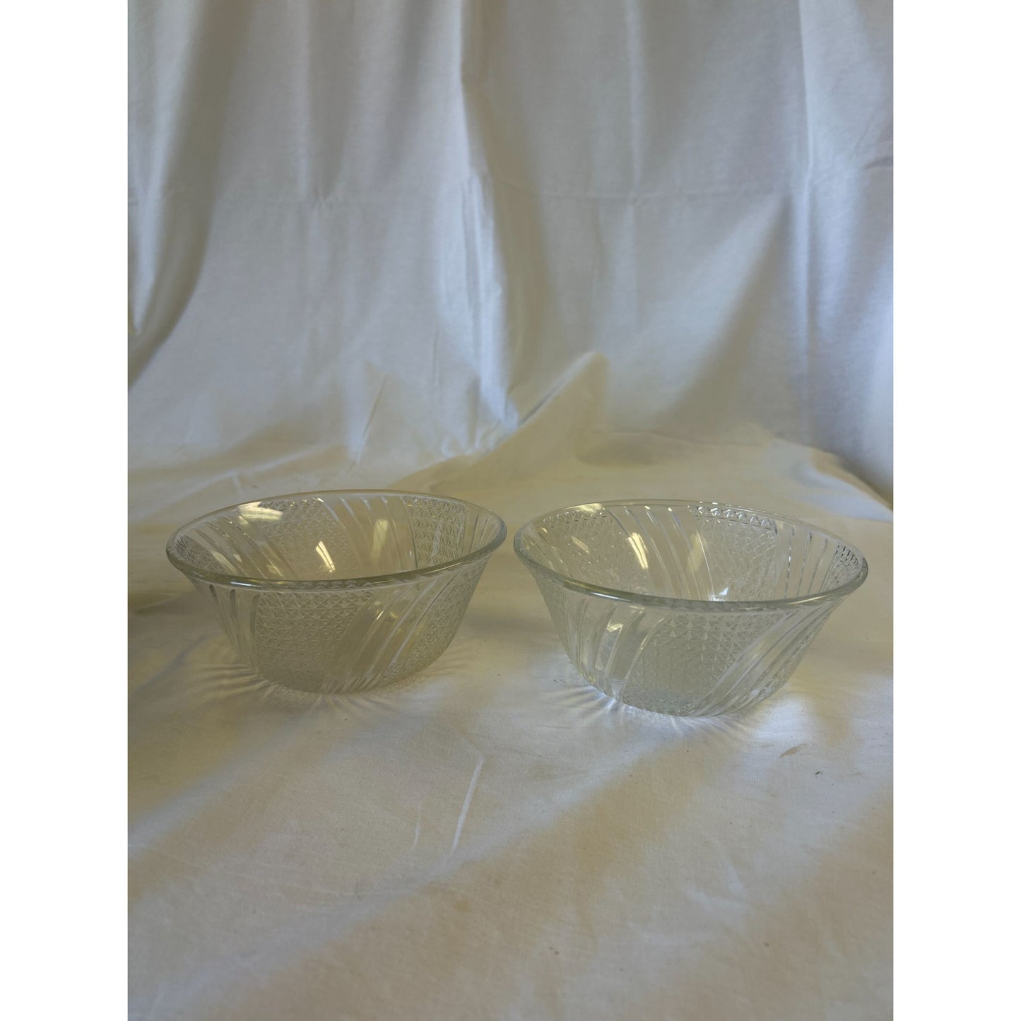 Set Of 2 Clear Glass Bowls With Textured Design - 5 Inch Diameter