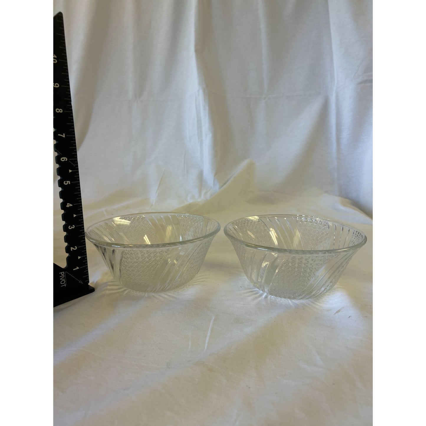 Set Of 2 Clear Glass Bowls With Textured Design - 5 Inch Diameter
