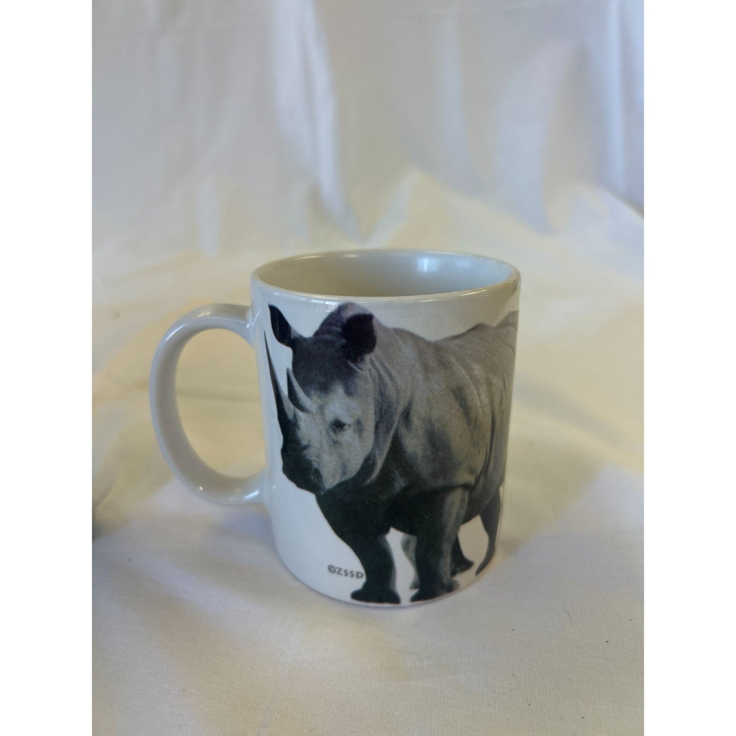 Ceramic Mug With Rhinoceros Design 10 Oz Wildlife Print ZSSD White & Gray