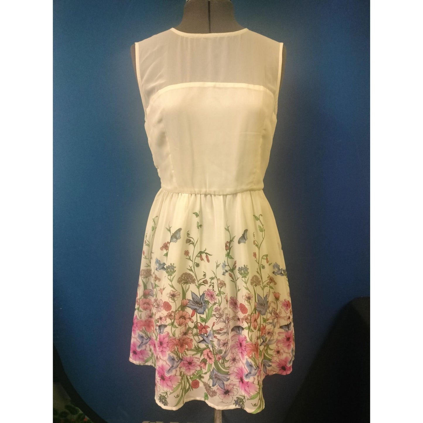 Sleeveless White Floral Dress With Sheer Panel & Zipper Back  Forever 21  Size L  Polyester