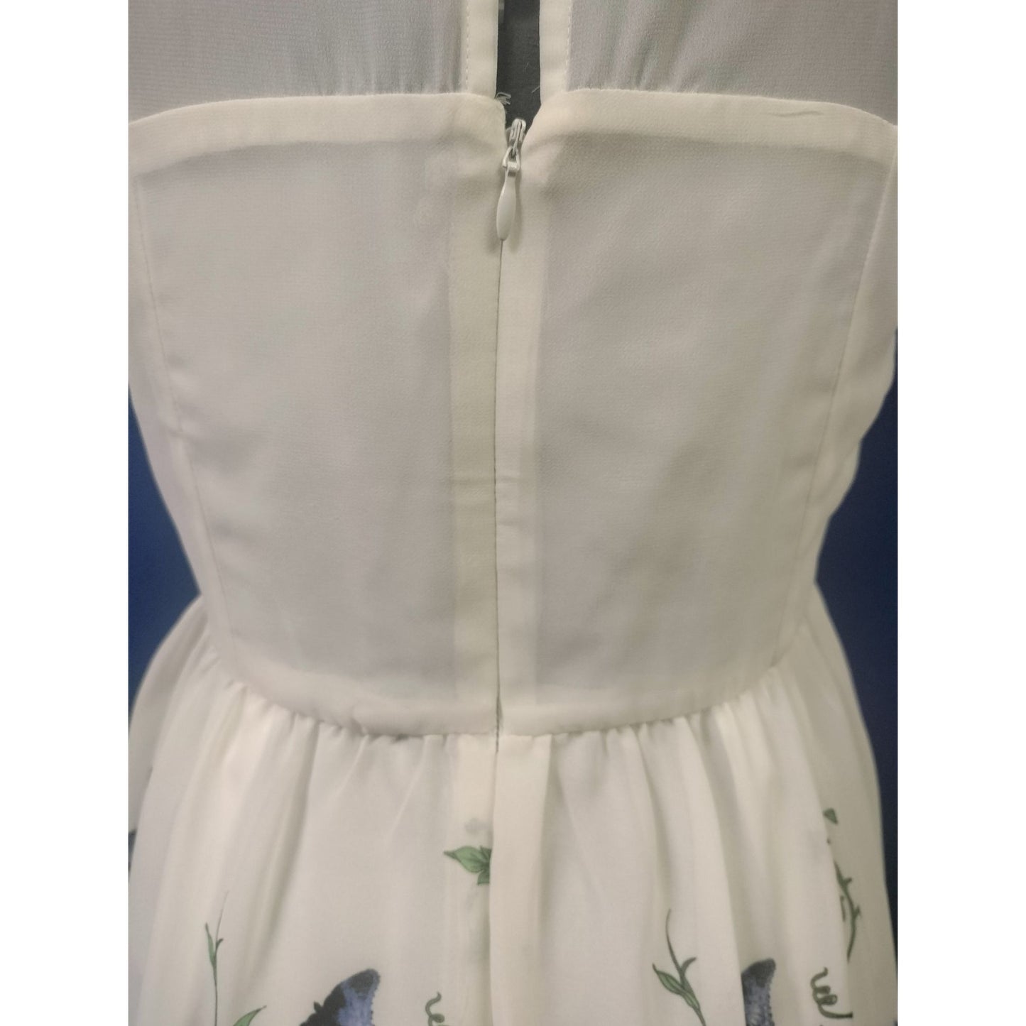 Sleeveless White Floral Dress With Sheer Panel & Zipper Back  Forever 21  Size L  Polyester