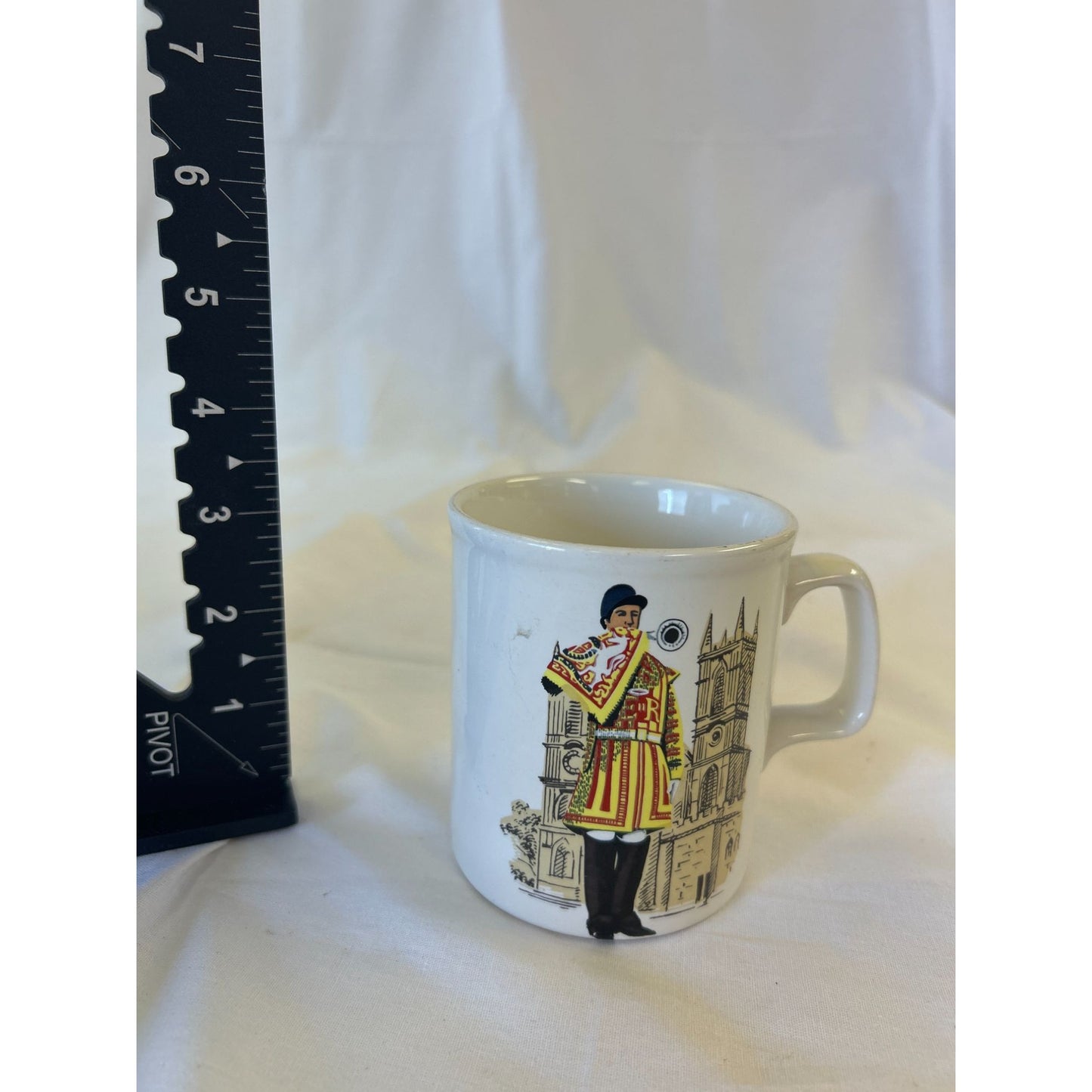 Vintage Ceramic Mug With Beefeater Design & Westminster Abbey Illustration