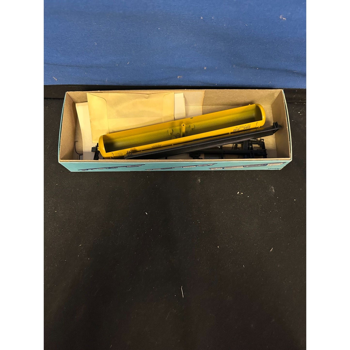 Athearn HO Scale Model Train Kit Yellow Tank Car Authentically Scaled Railroad Blueprint Details