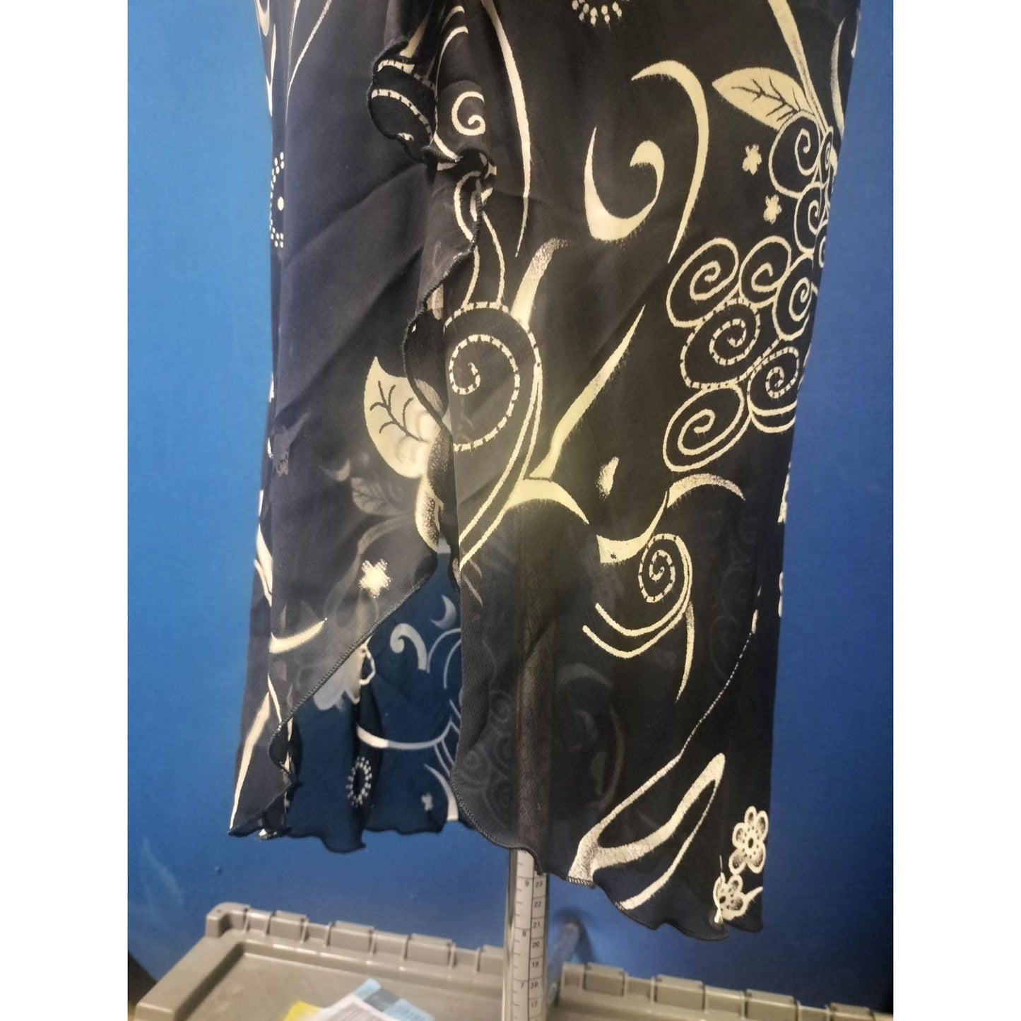 Black & White Floral Spaghetti Strap Dress By Khaki Krew Size S